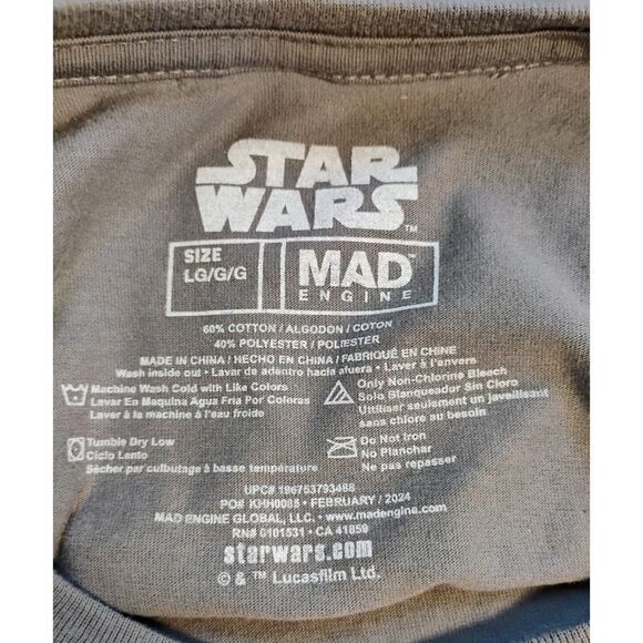 NWT Women's Mad Engine Star‎ Wars Baby Yoda "The Child" T-Shirt - Size L - Picture 4 of 5